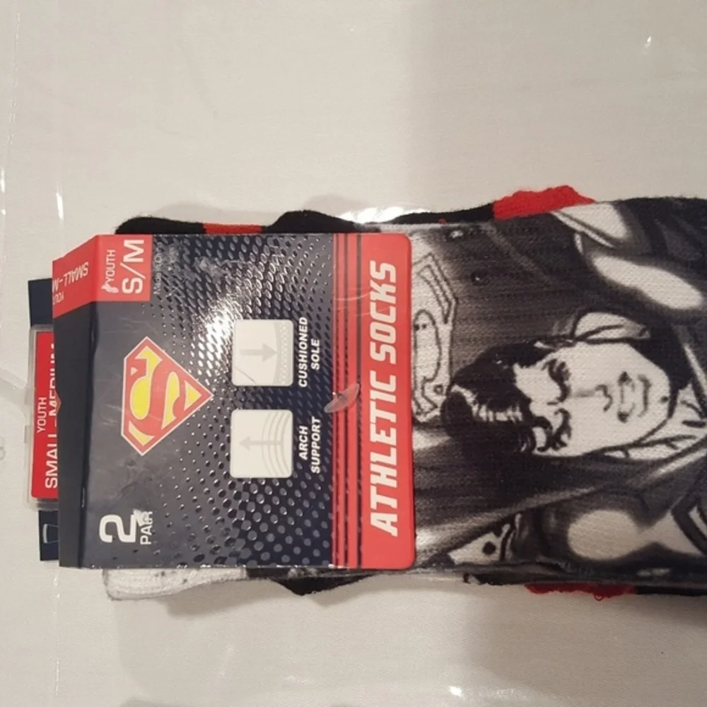 NEW‎ Superman 4 pair, 2 packs YOUTH S/M DC Comics
